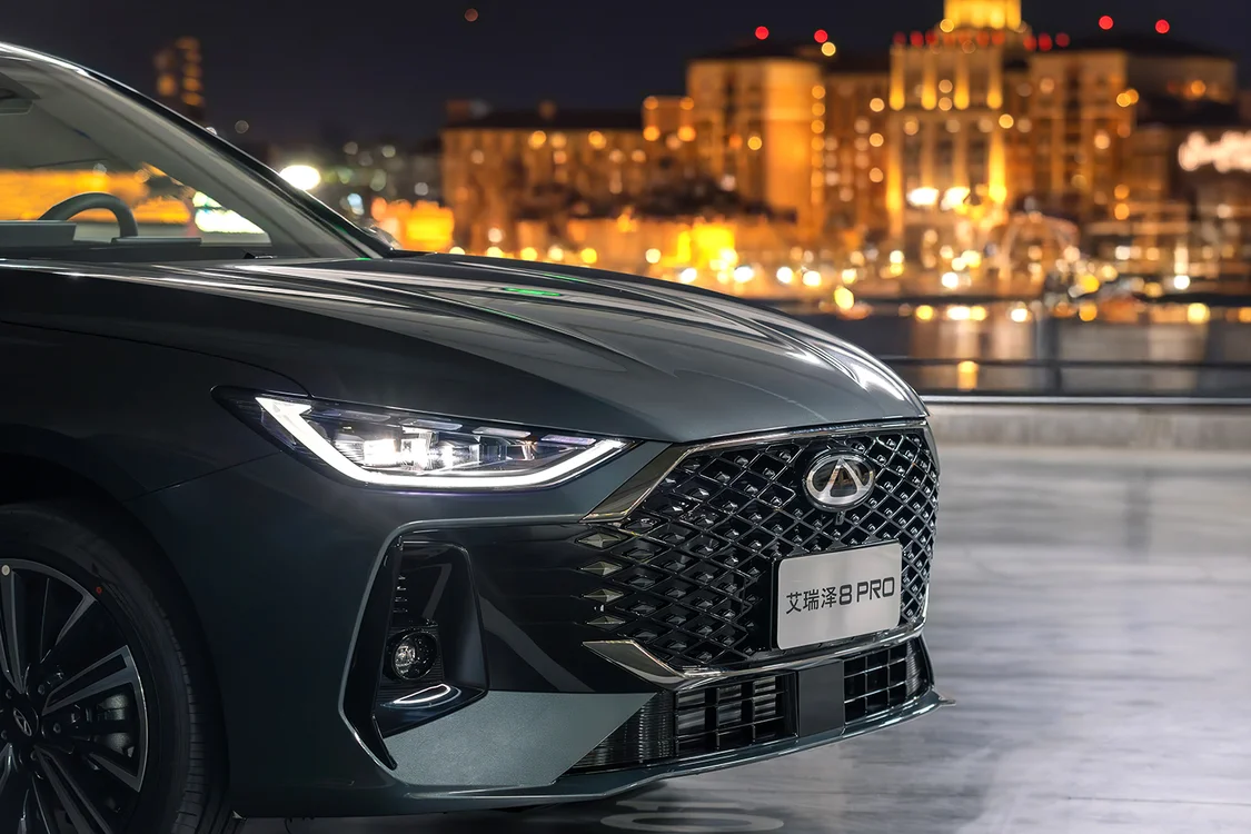 奇瑞艾瑞澤8 PRO開(kāi)啟預售，1.6T車(chē)型預售價(jià)11.99萬(wàn)元起