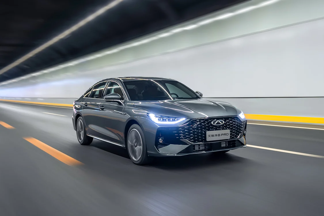 奇瑞艾瑞澤8 PRO開(kāi)啟預售，1.6T車(chē)型預售價(jià)11.99萬(wàn)元起